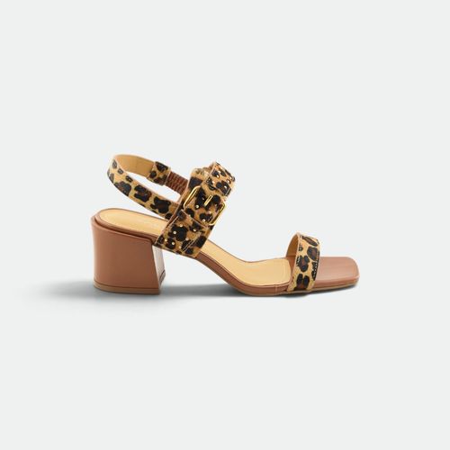 Sandalia Tachas Mujer TOKYO - PELO CARAMELO